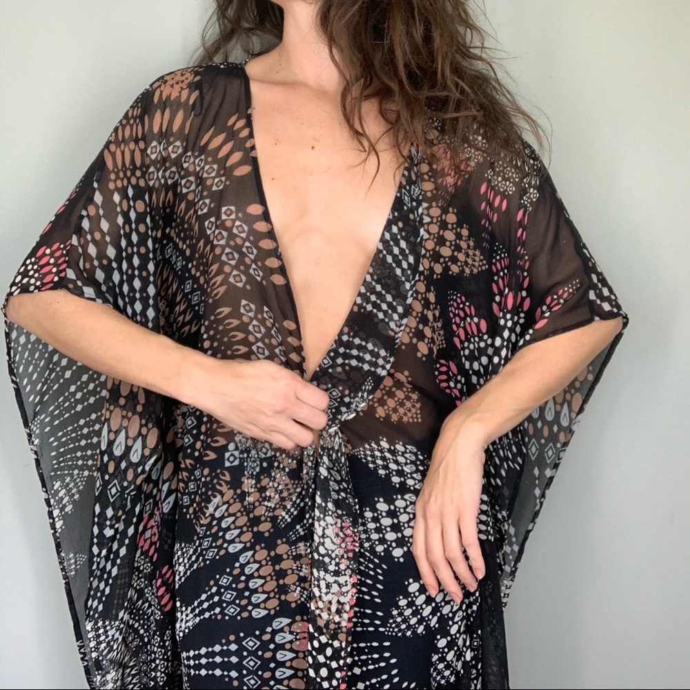 LIKE NEW S Flowy Sheer Kimono or Swim Cover Up